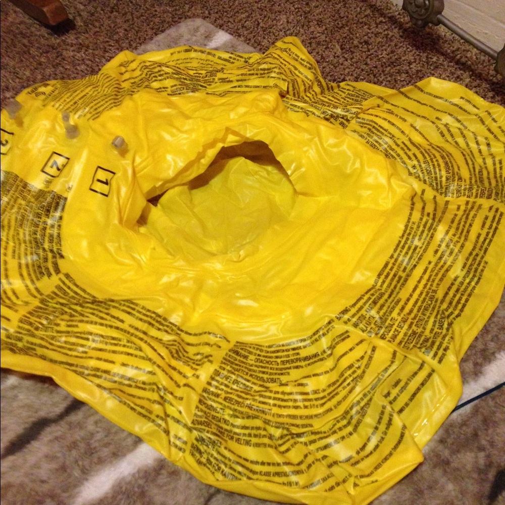 Baby float - Picture 2 of 2